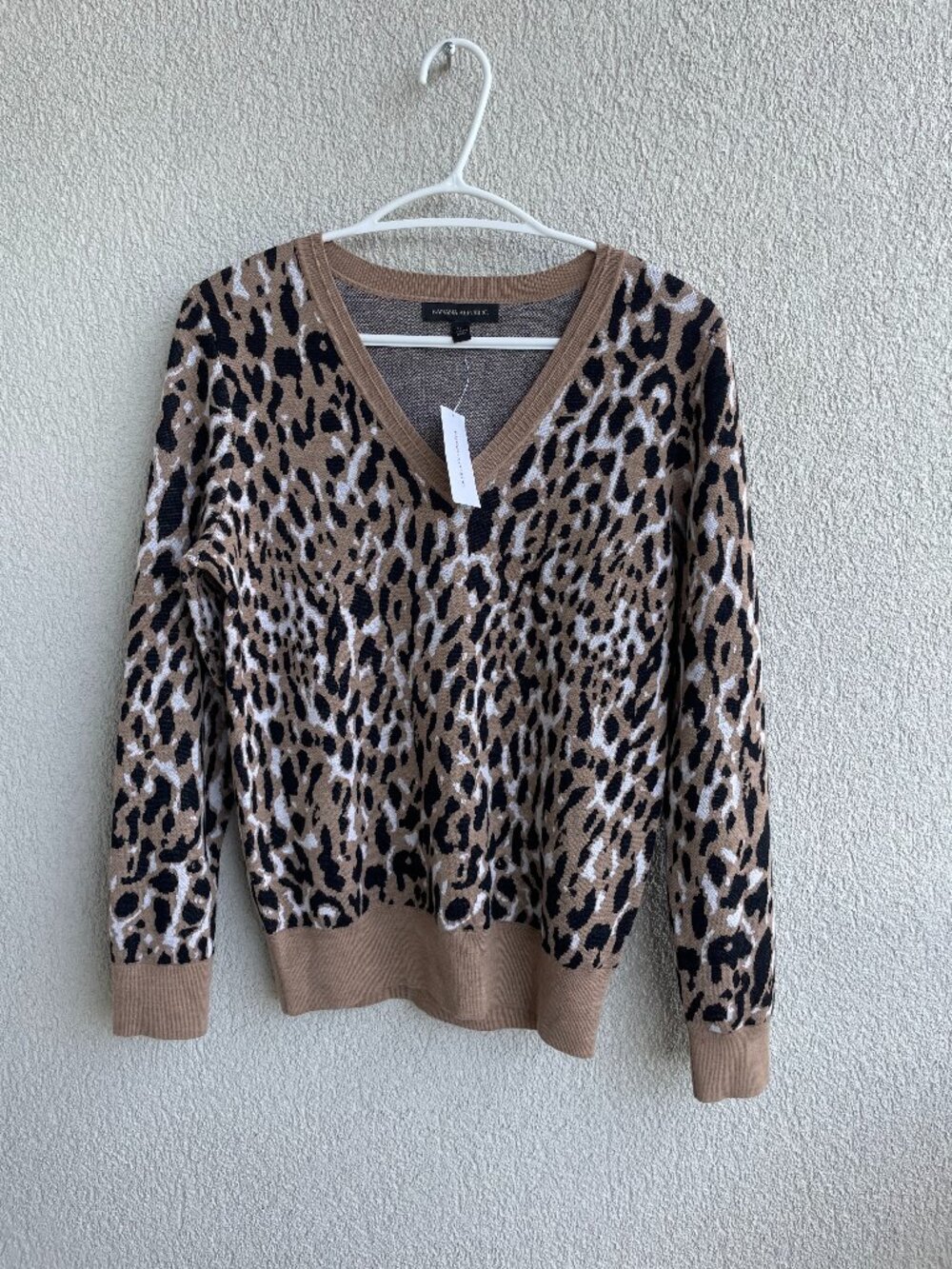 NWT Banana Republic Leopard Print Merino Wool Sweater V-Neck, Size S